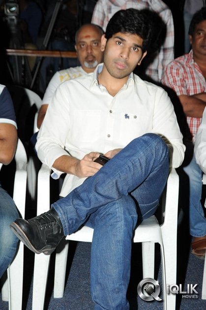 Kotha-Janta-Movie-Trailer-Launch